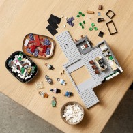 LEGO® Icons 10291 - Queer Eye – Le loft des Fab 5